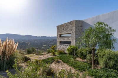 stunning-modern-villa-with-panoramic-sea-and-
