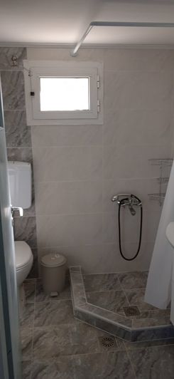 Image No.13-1 Bed House for sale