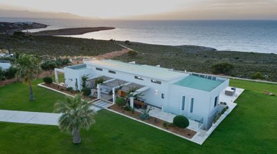 incredible-villa-for-sale-in-kalathas-10