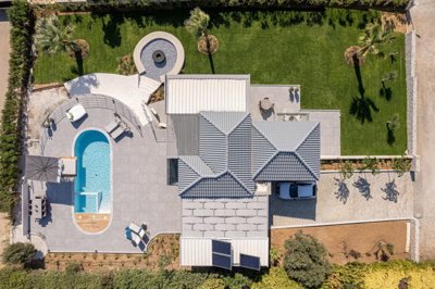 incredible-villa-for-sale-in-tersanas-3-1