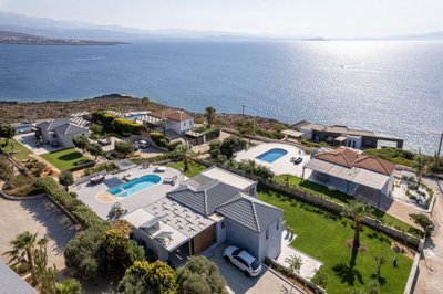 incredible-villa-for-sale-in-tersanas-5-1