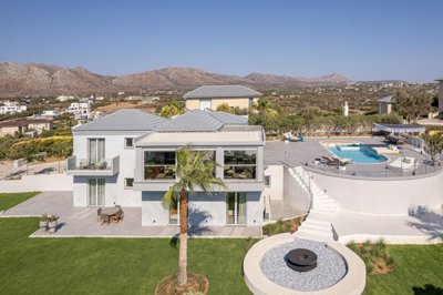 incredible-villa-for-sale-in-tersanas-7-1