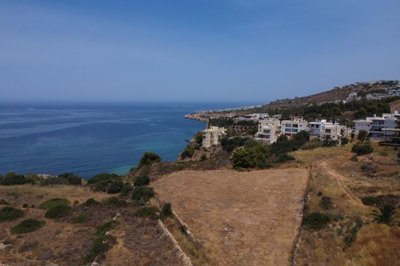 plot-for-sale-in-prime-location-with-sea-and-