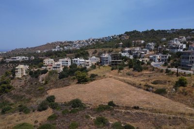 plot-for-sale-in-prime-location-with-sea-and-