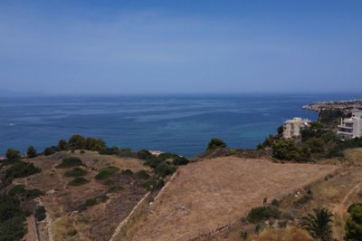 plot-for-sale-in-prime-location-with-sea-and-