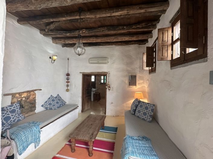 Image No.2-1 Bed House for sale