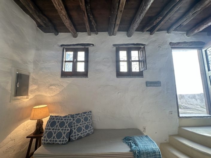 Image No.20-1 Bed House for sale