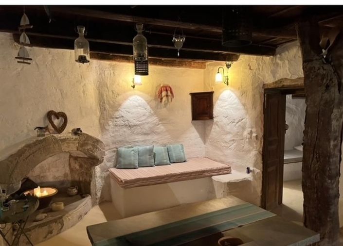 Image No.25-1 Bed House for sale