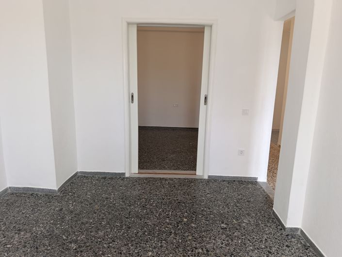 Image No.20-2 Bed House for sale