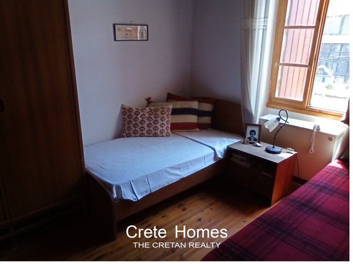 Image No.24-3 Bed House for sale