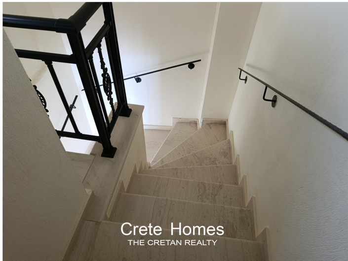 Image No.19-2 Bed House for sale