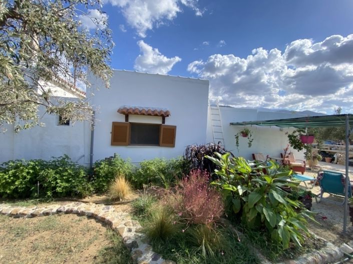Image No.9-3 Bed House for sale