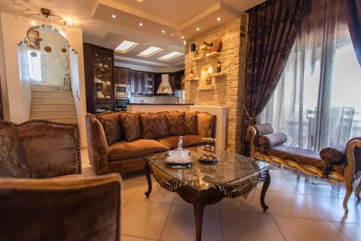 Image No.17-7 Bed Villa for sale