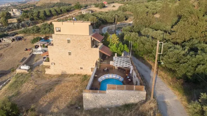 Image No.20-7 Bed Villa for sale