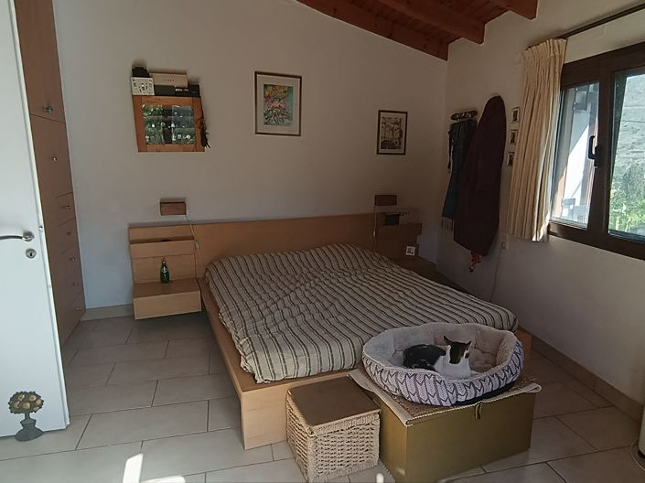 Image No.13-2 Bed House for sale