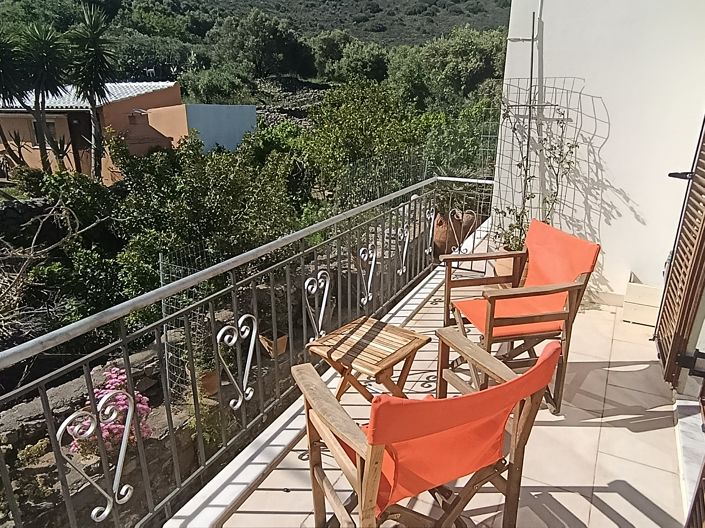 Image No.17-2 Bed House for sale