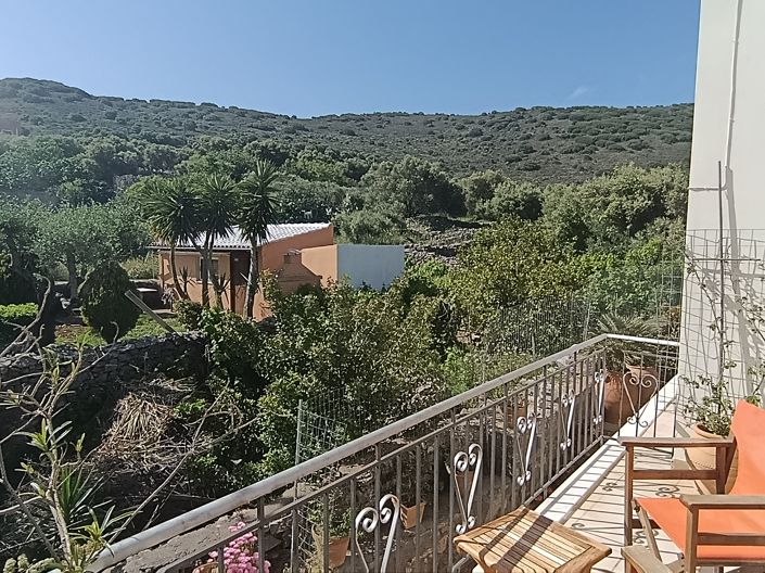 Image No.18-2 Bed House for sale