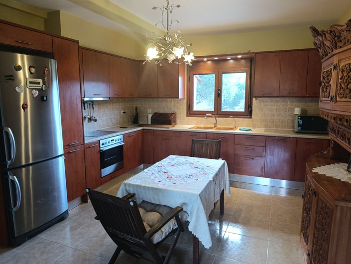 Image No.13-3 Bed House for sale