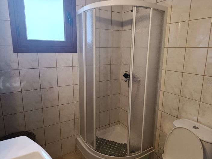 Image No.19-3 Bed House for sale