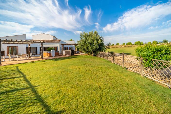 Image No.9-5 Bed Villa for sale