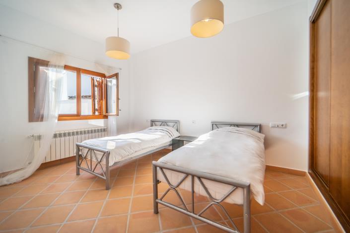 Image No.27-5 Bed Villa for sale