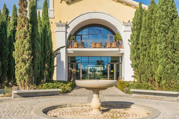 Image No.30-2 Bed Apartment for sale