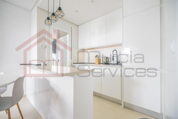 Image No.6-2 Bed Townhouse for sale