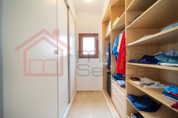 Image No.35-4 Bed Villa for sale