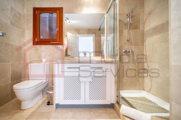 Image No.40-4 Bed Villa for sale