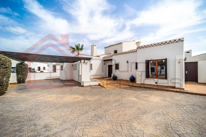 Image No.43-4 Bed Villa for sale