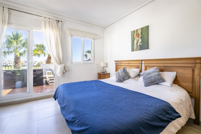 Image No.5-2 Bed Townhouse for sale