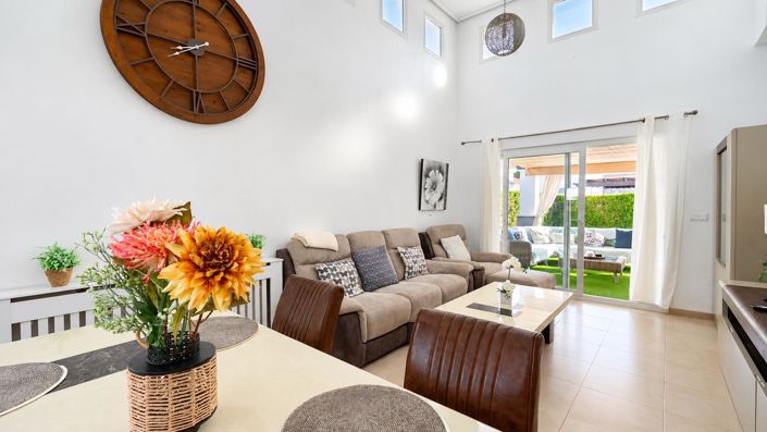Image No.3-3 Bed Villa for sale