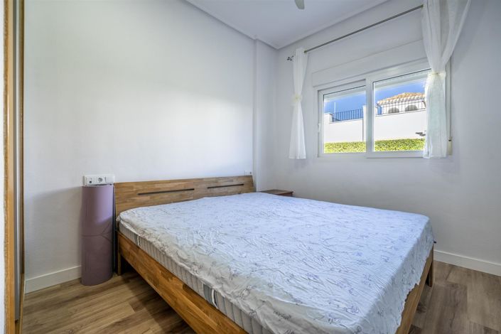 Image No.13-2 Bed Property for sale