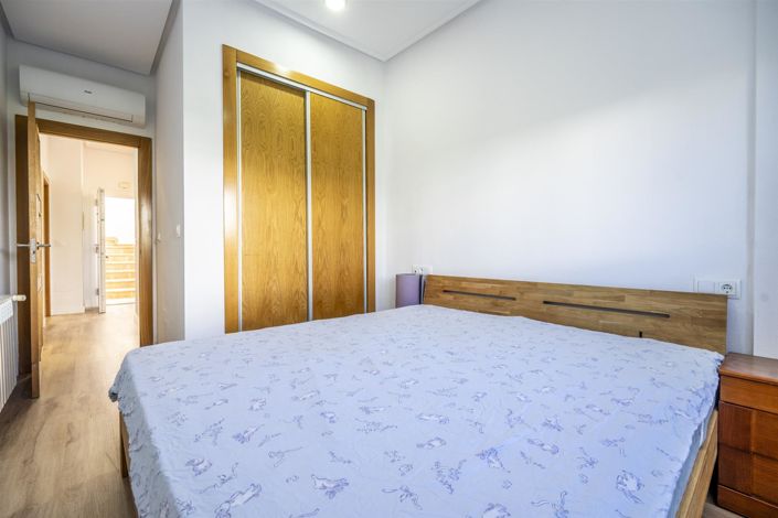 Image No.16-2 Bed Villa for sale