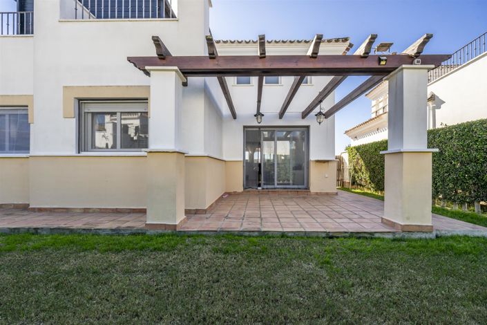 Image No.9-2 Bed Villa for sale