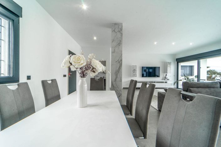 Image No.16-4 Bed Villa for sale