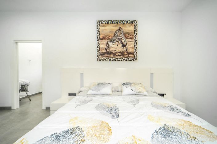 Image No.29-4 Bed Villa for sale