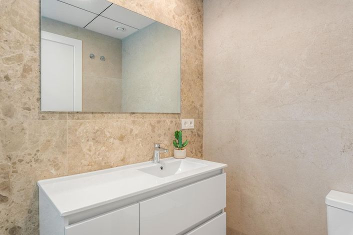 Image No.19-3 Bed Villa for sale