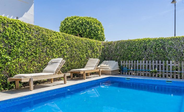 Image No.11-2 Bed Villa for sale