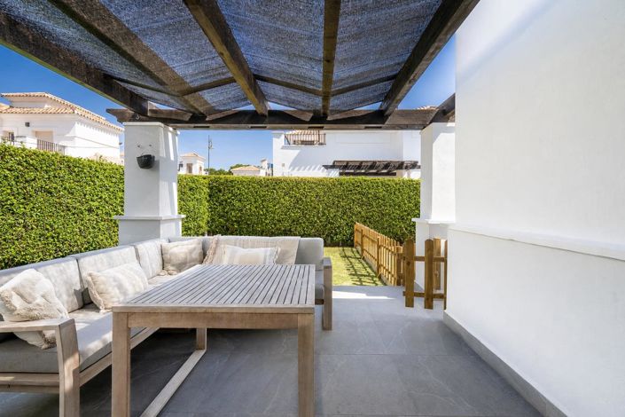 Image No.12-2 Bed Villa for sale