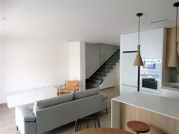 Image No.1-3 Bed Townhouse for sale