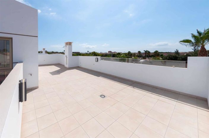 Image No.25-3 Bed Villa for sale