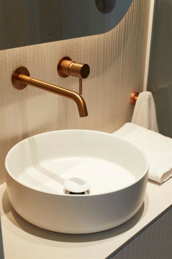 Image No.20-3 Bed Property for sale