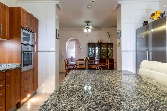 Image No.19-6 Bed Villa for sale