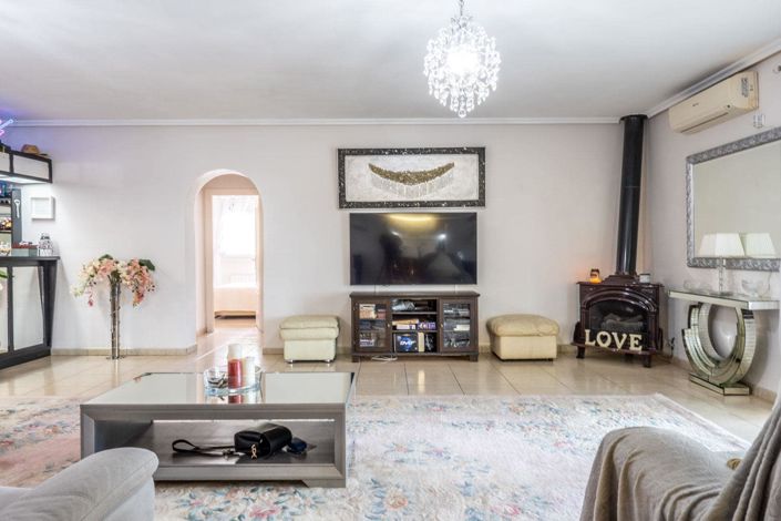 Image No.22-6 Bed Villa for sale