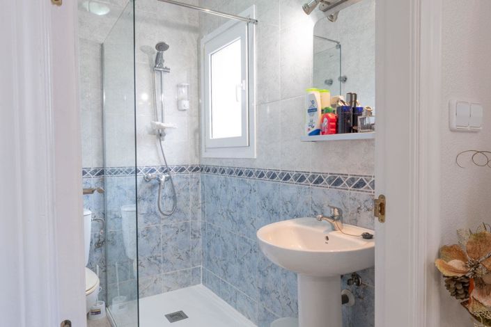 Image No.28-6 Bed Villa for sale