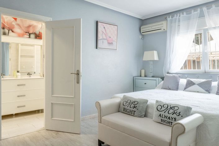 Image No.37-6 Bed Villa for sale