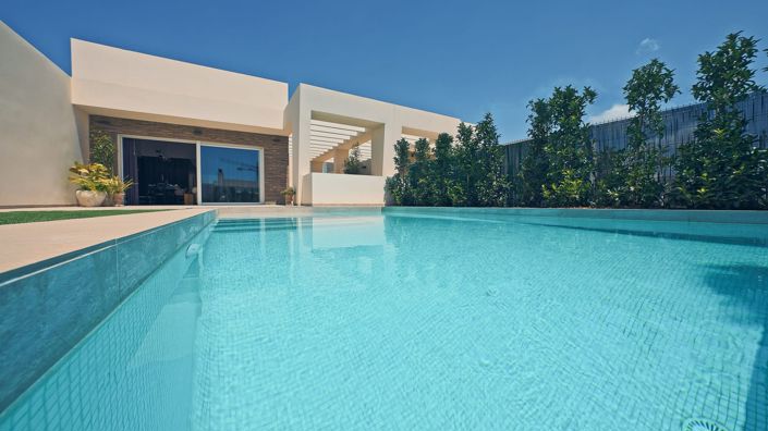 Image No.1-3 Bed Villa for sale