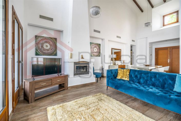 Image No.6-3 Bed Villa for sale