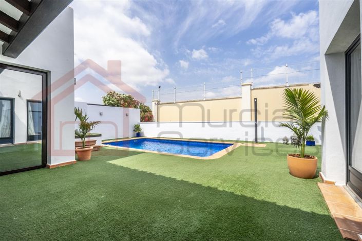 Image No.10-3 Bed Villa for sale